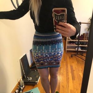 Embroidered skirt